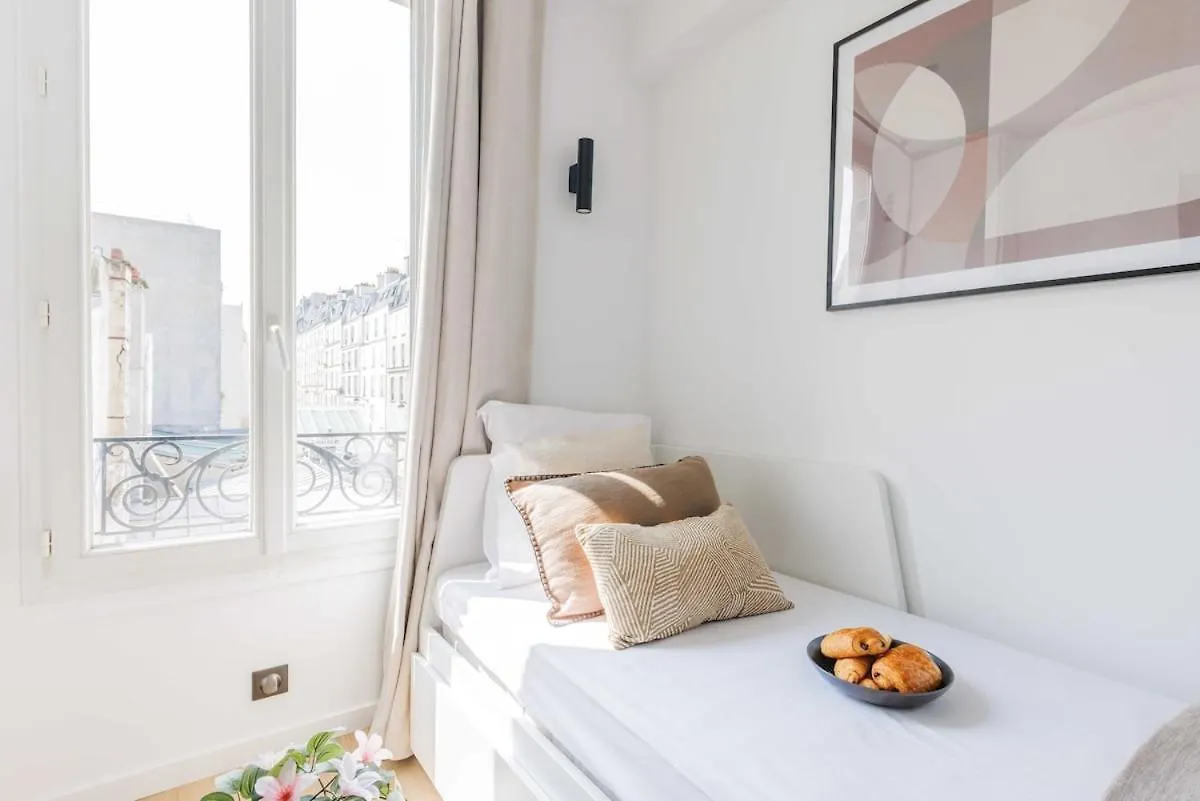 Apartment Cozy Studio For 2 People - Place De La Republique Paris